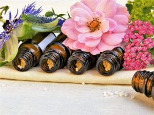 Homeopatiniai vaistai: kodėl vieni specialistai aukština, o kiti laiko pramanu?