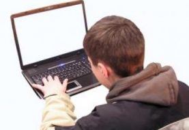 Paaugliai tampa virtualios erdvės įkaitais