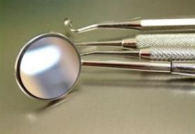 Ko tikėtis iš pirmojo vizito ruošiantis dantų implantacijai?